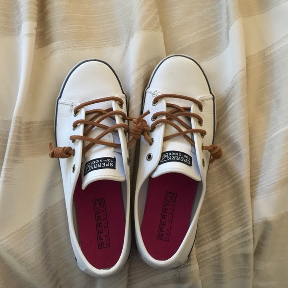 Sperry Topsider boat shoes