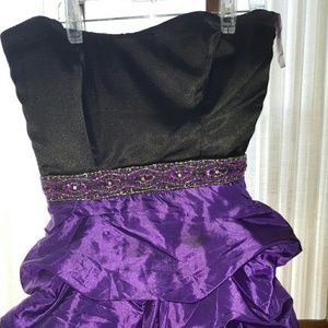 Black & Purple Strapless Knee Length Dress