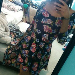 Quarter sleeve dress