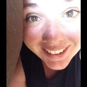 Meet your Posher, Edith