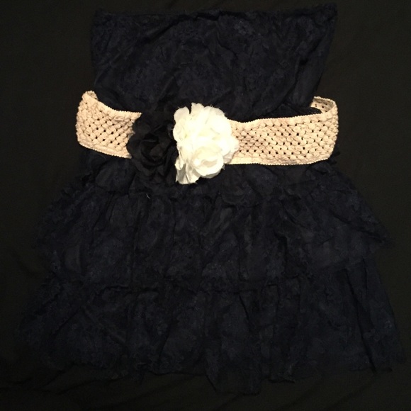 Blue strapless dress shirt