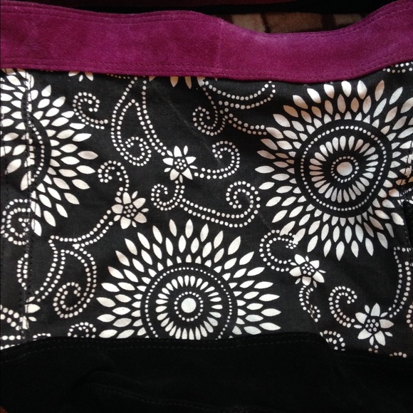 Leather and 100% cotton paisley purse