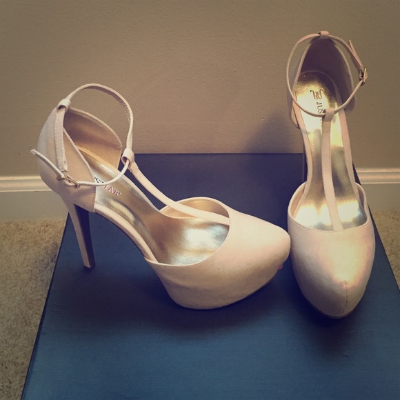 JUSTFAB "Liora" Nude Pumps