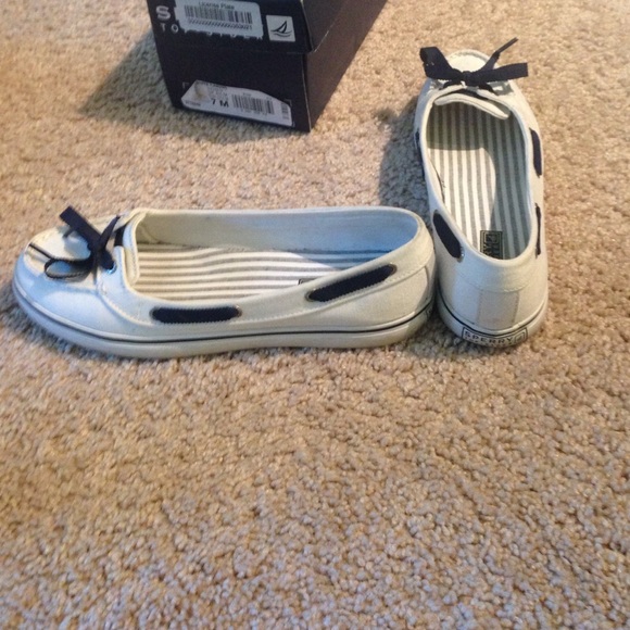 Sperry - Picture 3 of 3