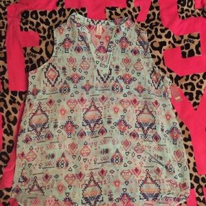 No boundaries top XXL WITH TAGS