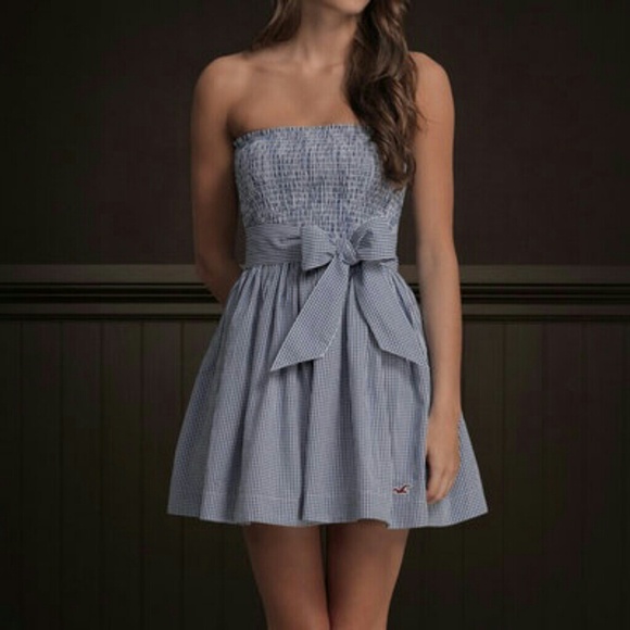 Hollister Dresses & Skirts - Beautiful blue and white striped hollister dress