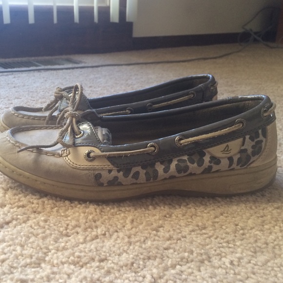 gray cheetah print sperrys