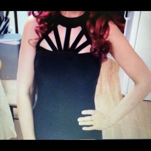 Cache long black gown