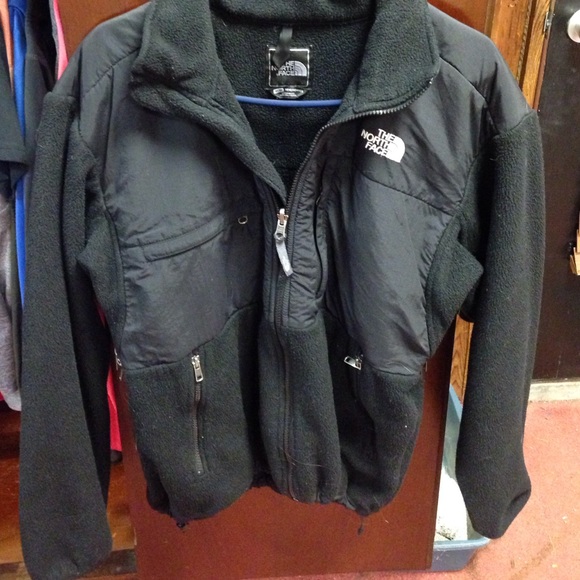 North face black fleece jacket