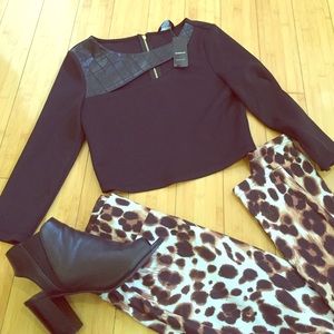 bebe | peek a boo crop top