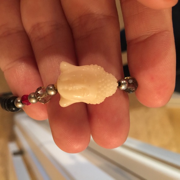 Pretty stone Buddha necklace! - Picture 3 of 3