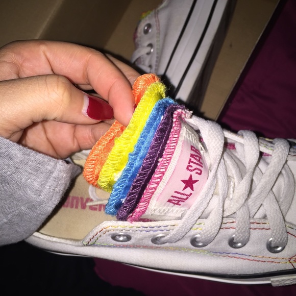 converse - Picture 3 of 4