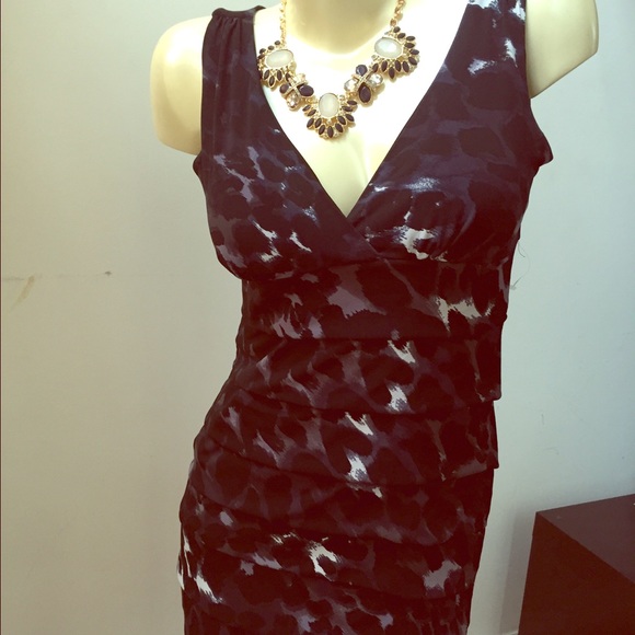 Black/gray/white printed dress in size 6