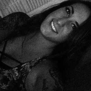 Meet your Posher, Becca