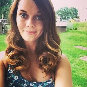 Meet your Posher, Ashley