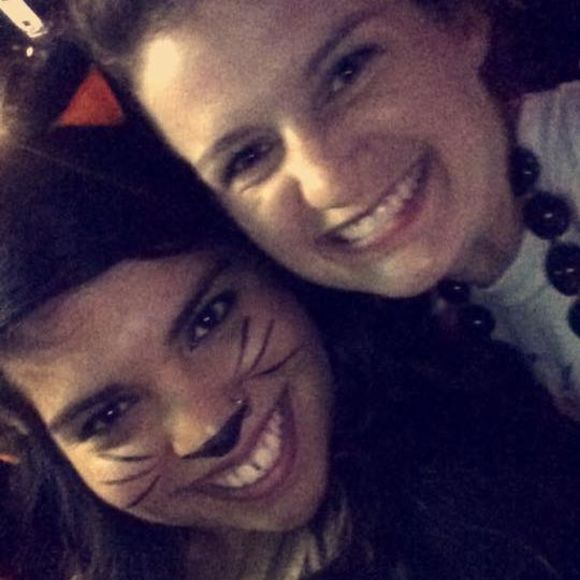 Meet your Posher, Hannah - Picture 1 of 1