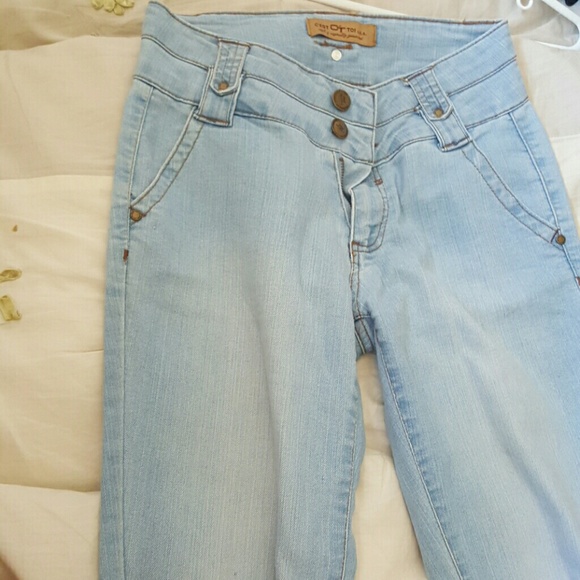 Light jeans - Picture 2 of 3