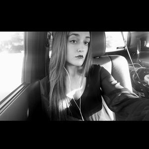 Meet your Posher, Ellen