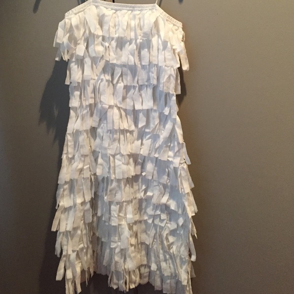 Vintage layers white dress.