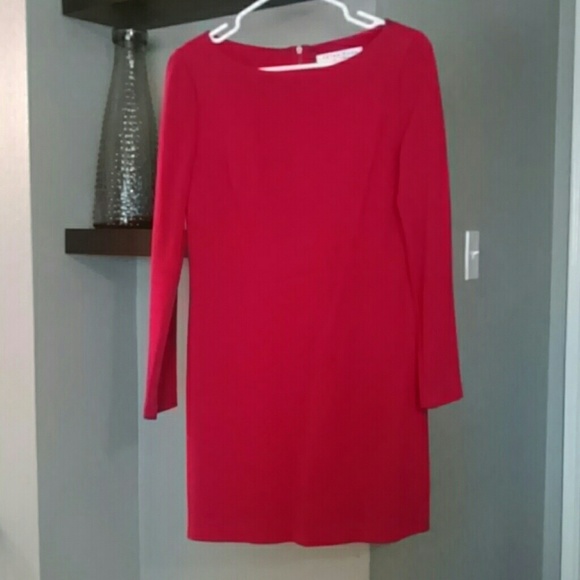 Like New Trina Turk red sheath dress! Size 4
