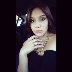 Meet your Posher, Samantha