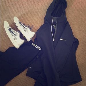 Nike Women Element Thermal Dri-FIT