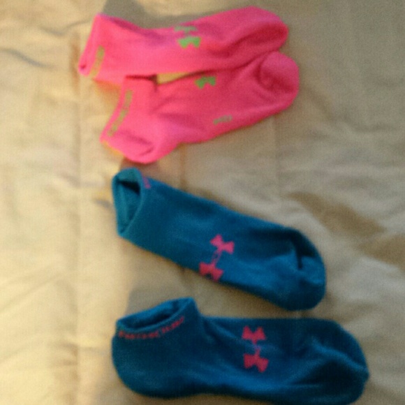 Under armer socks