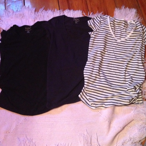 Maternity shirts