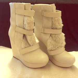 Fashionable winter heels ❄️👠