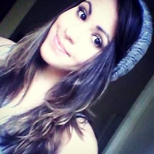 Meet your Posher, Carolina