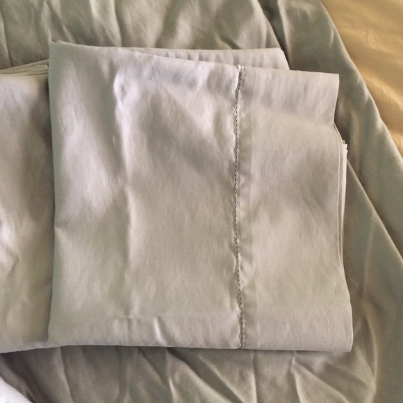 Sheets - Picture 2 of 3