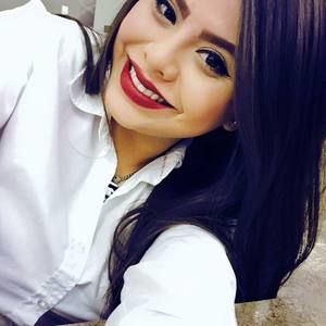 Meet your Posher, Mayra