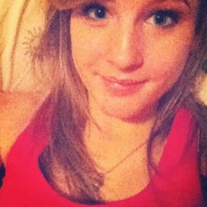 Meet your Posher, Annie