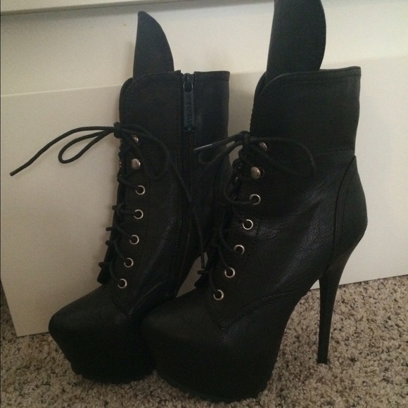 Black Faux Leather Boots ||✨