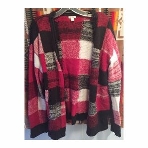 Grungey chic cozy plaid cardigan