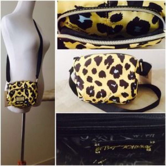 💥💥Betsey Johnson Crossbody💥💥ON SALE
