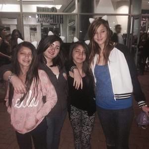 Meet your Posher, Tina