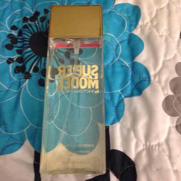 Supermodel - Picture 3 of 3