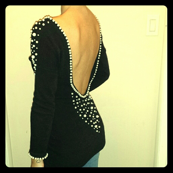 Beautiful pearl open back sweater