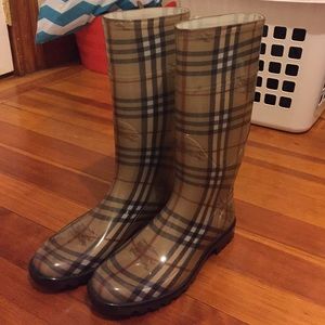 Burberry rain boots