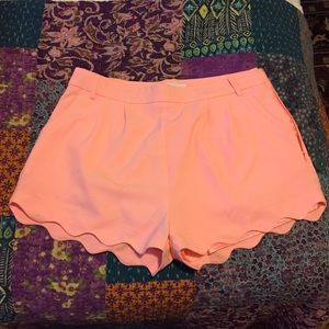 BCBGeneration pink scallop shorts
