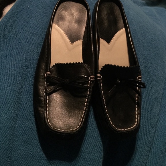 Used in good condition slip on shoes - Picture 1 of 2