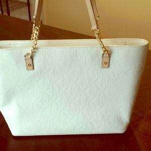 Michael kors shoulder purse