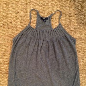 Gap factory razor back tank. Good condition.
