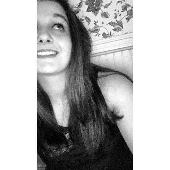 Meet your Posher, Enily - Picture 1 of 1