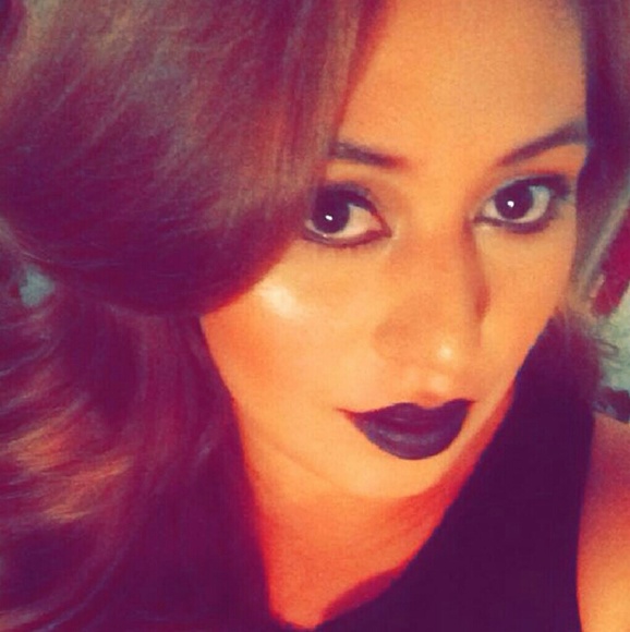 Meet your Posher, Vania - Picture 3 of 4