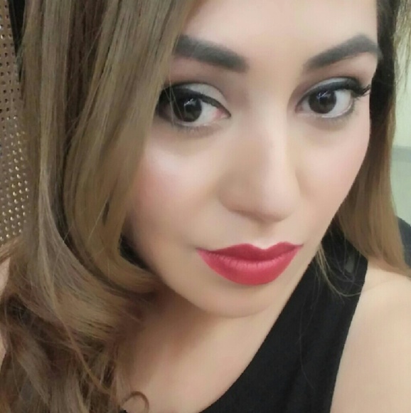 Meet your Posher, Vania - Picture 4 of 4