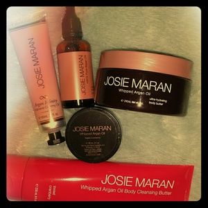 Josie Maran organic oil set