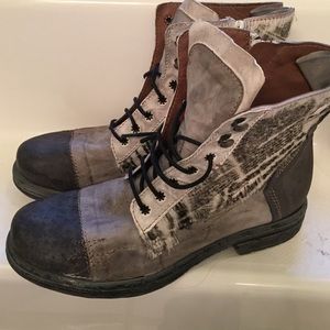 Custom Boots - Florence Italy