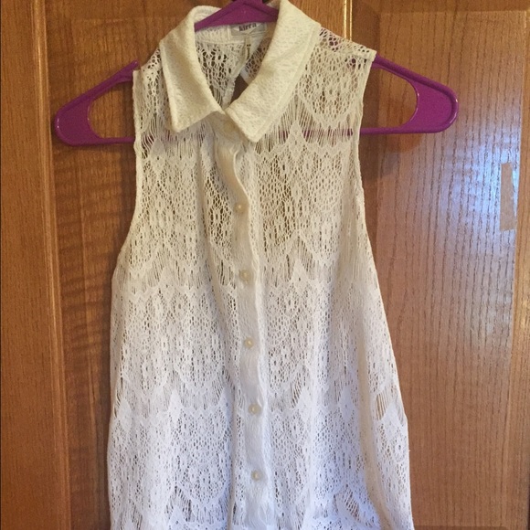 Lace bottom up blouse - Picture 1 of 2